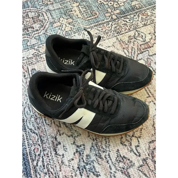 Kizik Milan Black and White Suede Hands-Free Sneakers Unisex Size 11.5 Women’s - Image 3