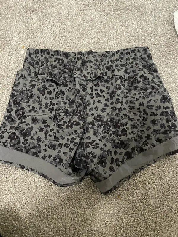 Athleta Mesh Shorts Racer 4" - Image 4