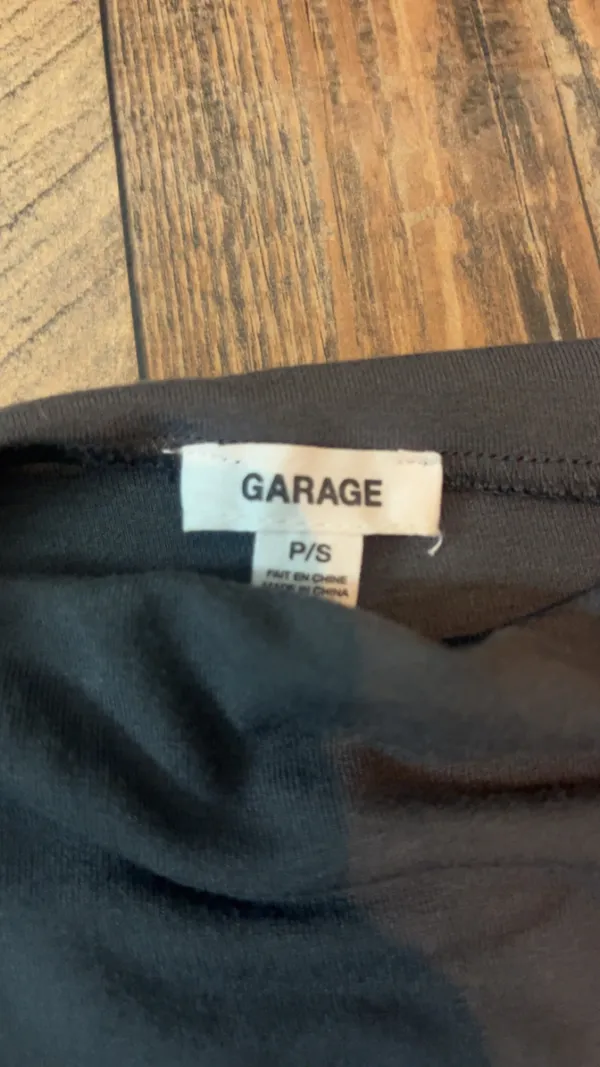 Garage Sleeveless Cropped Ruched Grey Top - Image 4