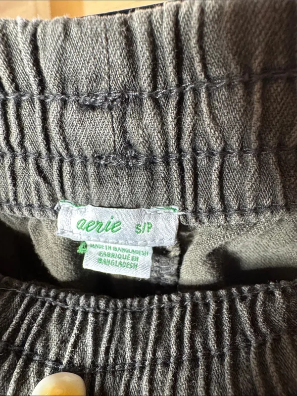 Aerie Olive Green Woven Pull-On Dolphin Shorts Size Small - Image 4