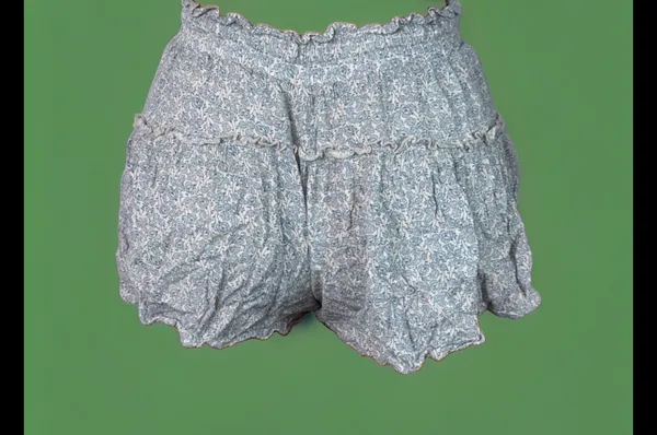 American Threads Ruffle shorts - Image 4