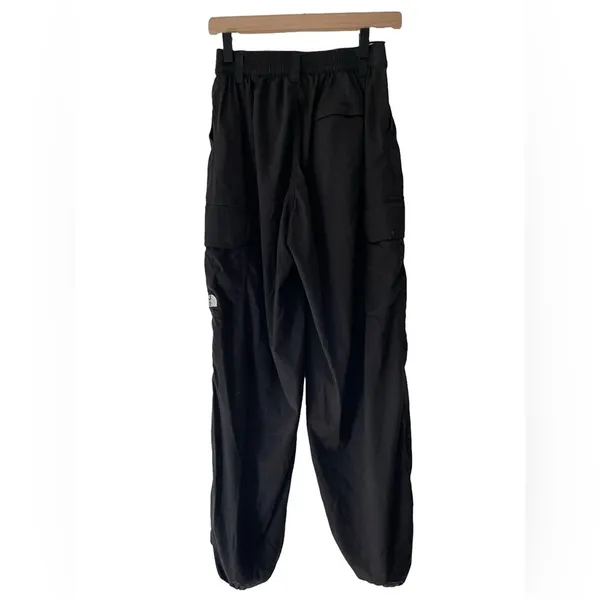 The‎ North Face Size 2 Lightweight Cargo Pants Black EUC - Image 2