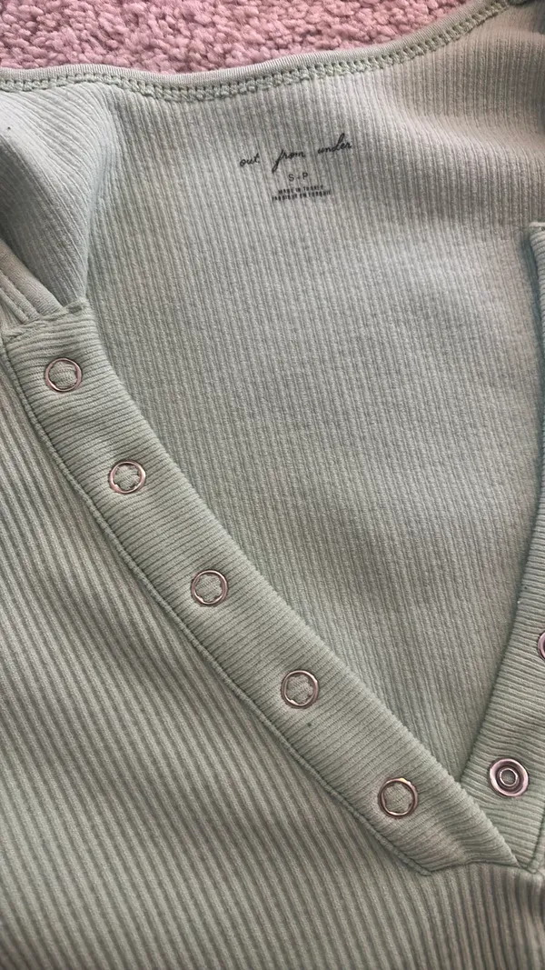 Urban Outfitters Green Long Sleeve Top - Image 4