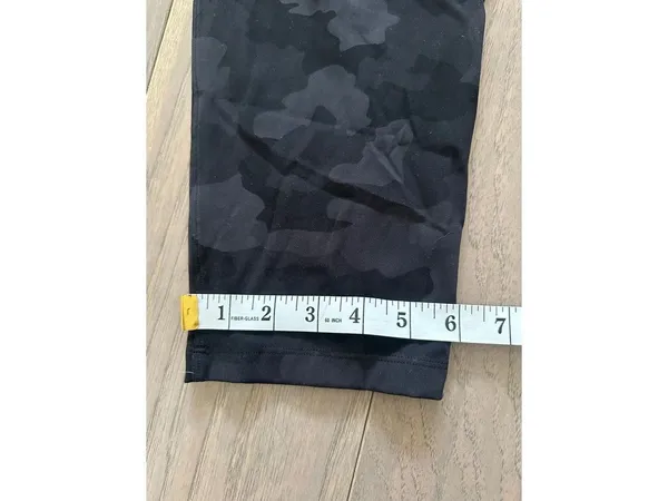 Lululemon Black Grey Camo Pants Size 4 - Image 8