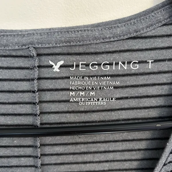 American Eagle AE‎ Women's Jegging T 3/4 Sleeves Gray Striped Casual Size Medium - Image 5