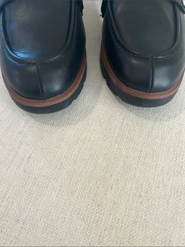 Vionic Cheryl II Lug Penny Loafer, Black. Size 8.5, NWOT display pair - Image 6