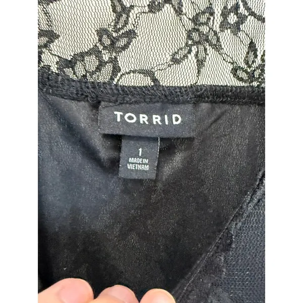 Torrid Lace Peplum Top – V‑Neck – Long Sleeve Sz1X(14-16)NWOT - Image 5