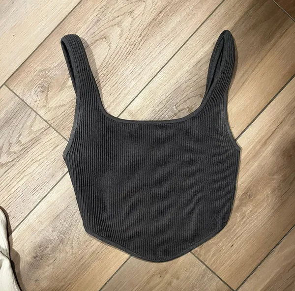 Aritzia Crop Top - Image 2