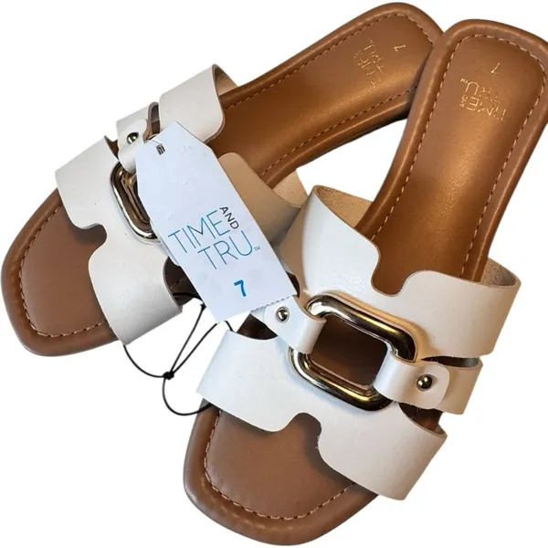 Time and Tru Women's White Slide Sandals With Gold Details Sz 7 NWT - Image 4