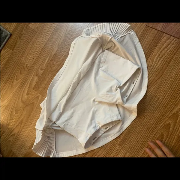 Lululemon Play Off The Pleats Skort Size 2 - Image 8