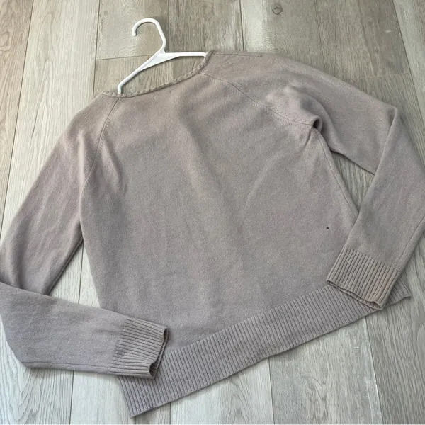 Minimalist Cashmere Cardigan crop button womens Beige (large) basic soft comfy Gray - Image 4