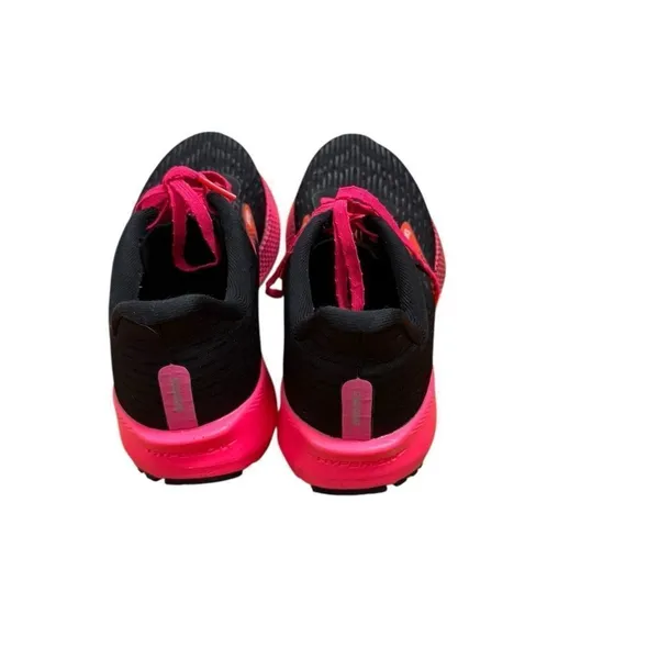 Brooks Hyperion Tempo sneakers in Black/Pink 8.5 - Image 4