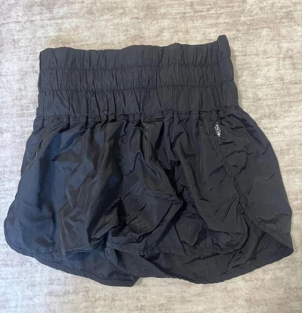 the way home shorts size medium - Image 2