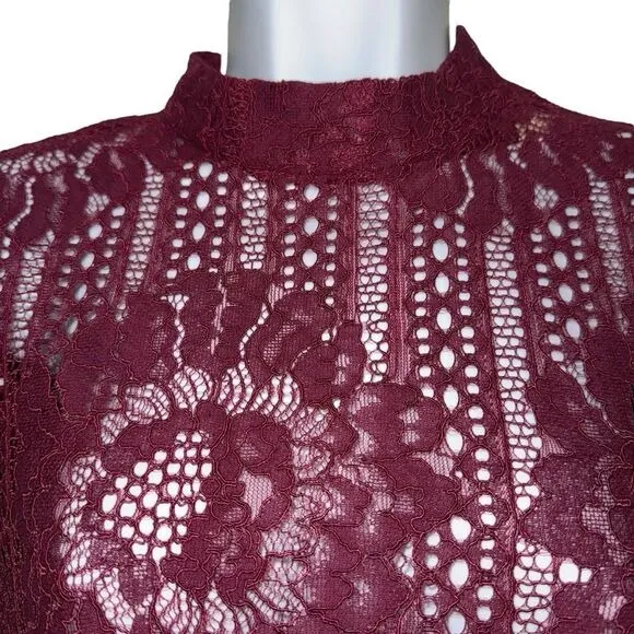 ANTHROPOLOGIE Wine Crochet and Lace Peplum‎ Hem Blouse NWOT Size XS - Image 3