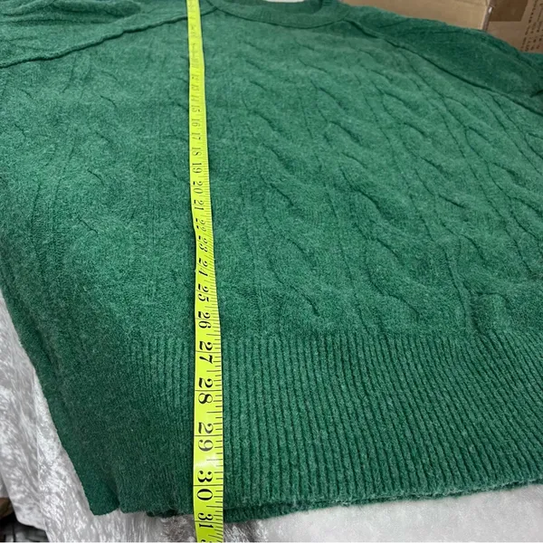 Aerie oversized green cable Knit Sweater size L - Image 12