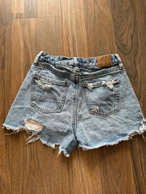 American Eagle High-Rise Shorts - Image 2