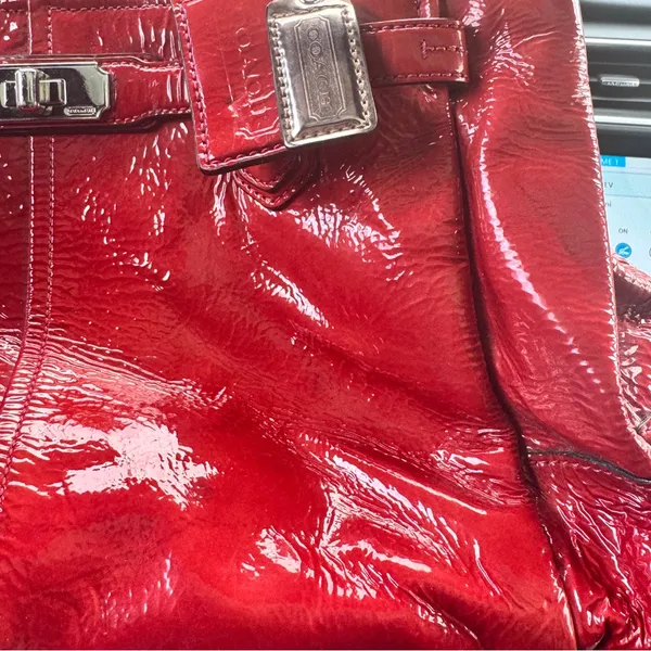 Vintage Coach Chelsea Jayden Cherry Red Patent Leather Tote 18960 Y2K - Image 12