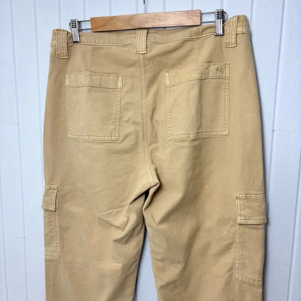 American Eagle Outfitters Tan Cargo Pants‎ size 12 - Image 3