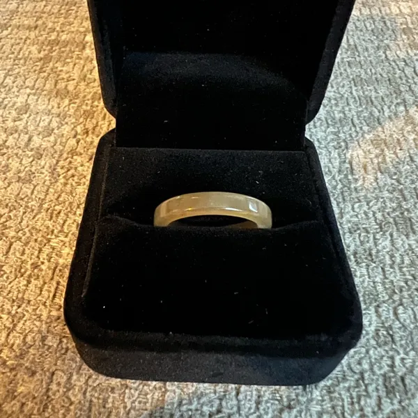 Resin Stackable Retro Minimalist Ring Size 7 - Image 2