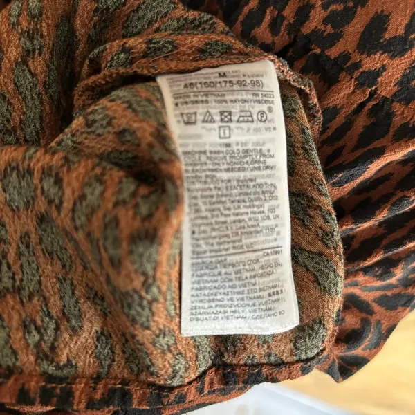 Gap Women's Tiered Animal Print Blouse Long Sleeve Cheetah Print Sz M - Image 5