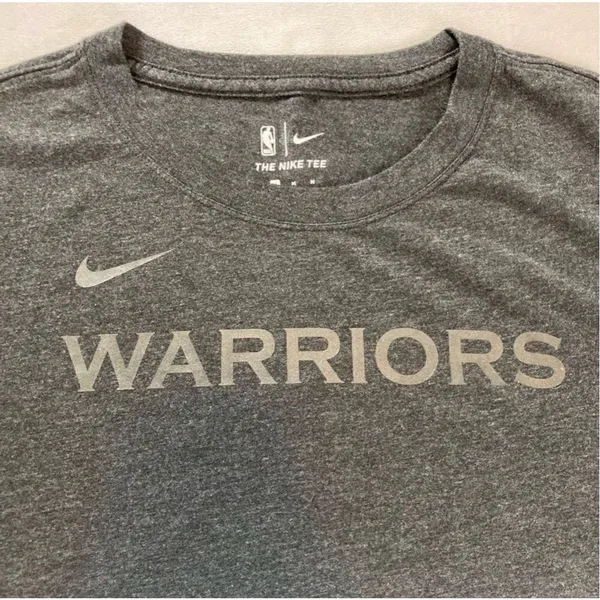 The Nike Tee Dri-Fit Golden State Warriors Gray Ombré Shirt Size Medium - Image 13