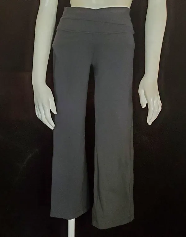 Lululemon Athletica Black Cropped Pants (6) - Image 3