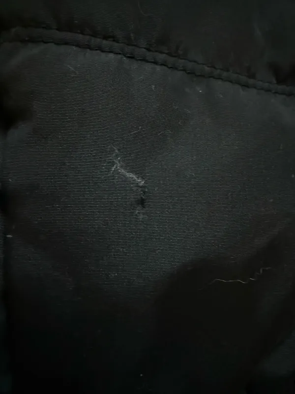 Old Navy puffer vest - Image 3