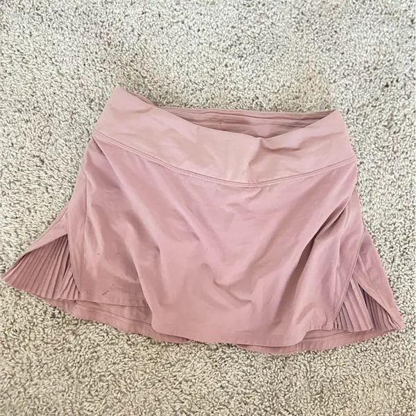 Mauve lululemon tennis skirt Size 4 - Image 3