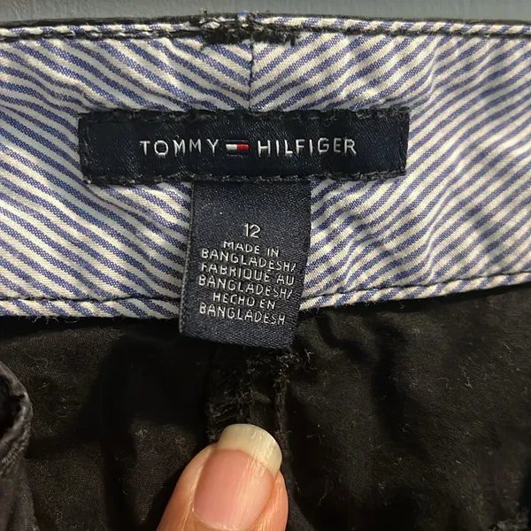 Tommy Hilfiger‎ Black Cargo Shorts Relaxed Fit - Image 3