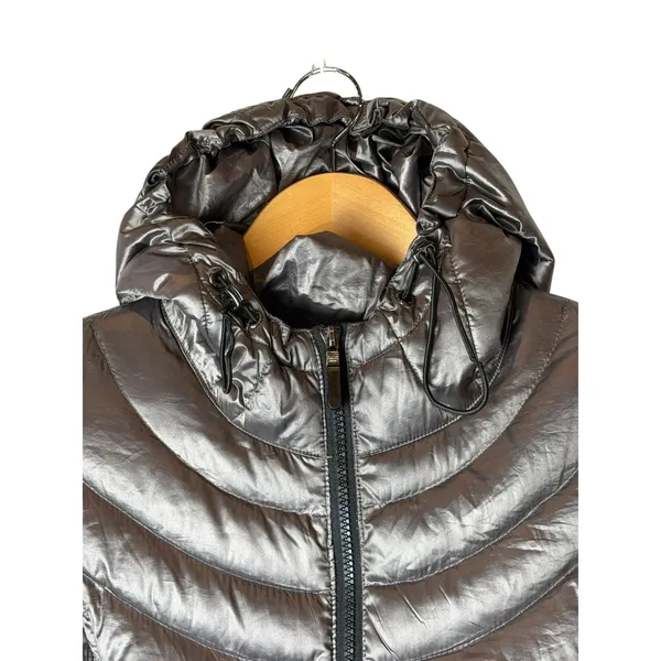 Andrew Marc Puffer Jacket Women Medium Pewter Lightweight Packable Down Hooded‎ - Image 3