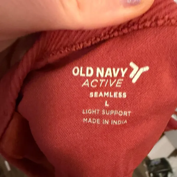 Old Navy Active Sports Bra Red Large Seamless Ribbed‎ Yoga Athleisure - Image 3