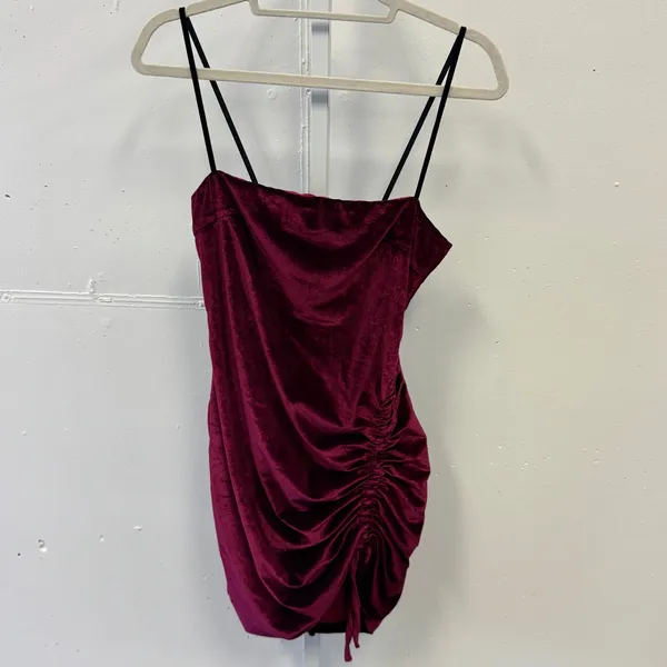 Showpo. Beyond‎ It Rushed Mini Velour Dress Burgundy Sz 4 Stretch Party - Image 2