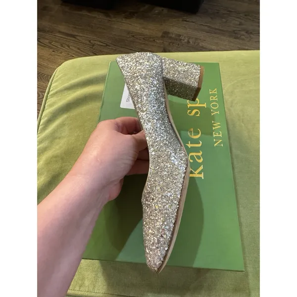 Kate Spade Dolores Silver‎ Gold Glitter Block Heel Pumps Women Size 6 Display - Image 4