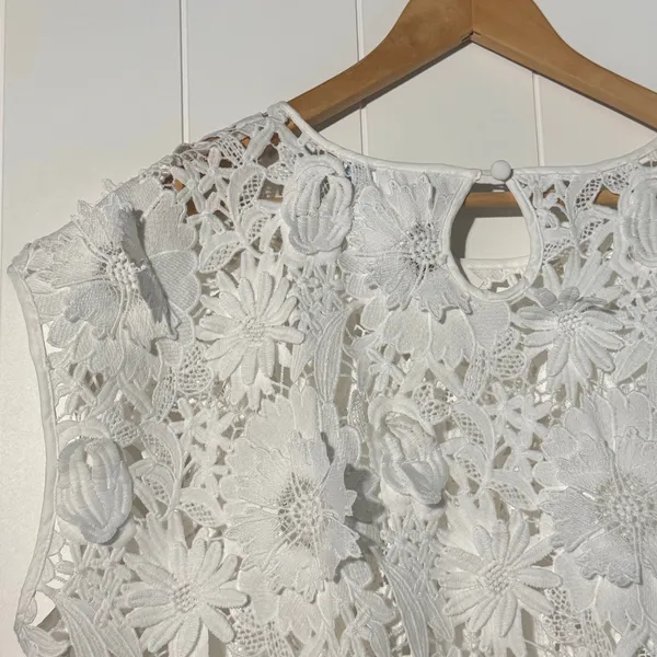 Borrowed & Blue Southern Living Lace Top Womens L/XL White Floral NWT - Image 4