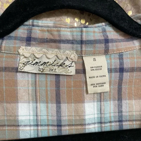 Gimmicks by BKE Neutral Color Plaid Lace Up Front Shirt Oversized Small - Image 5