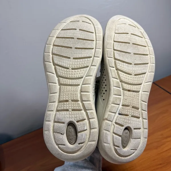 Crocs LiteRide‎ Pacer Perforated Sneakers 205234 Lightweight Lace Up Off White 9 - Image 6
