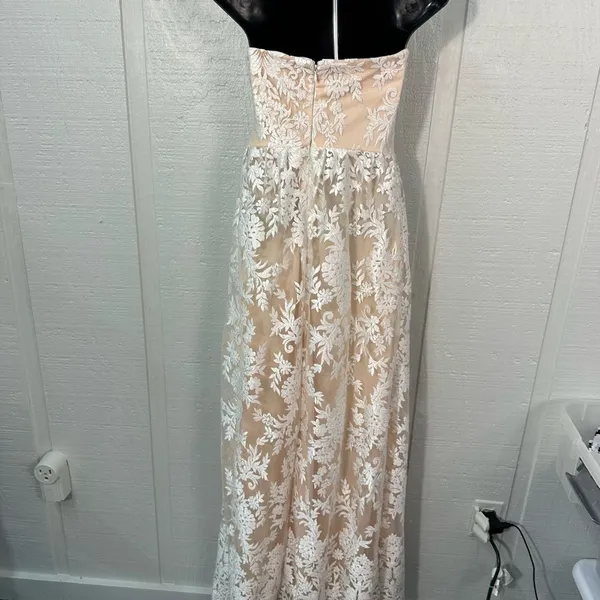 Lulus Beige with White Lace Overlay Strapless Dress Size Medium NWT - Image 8