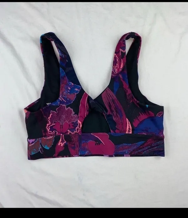 Sports Bra Size M - Image 4