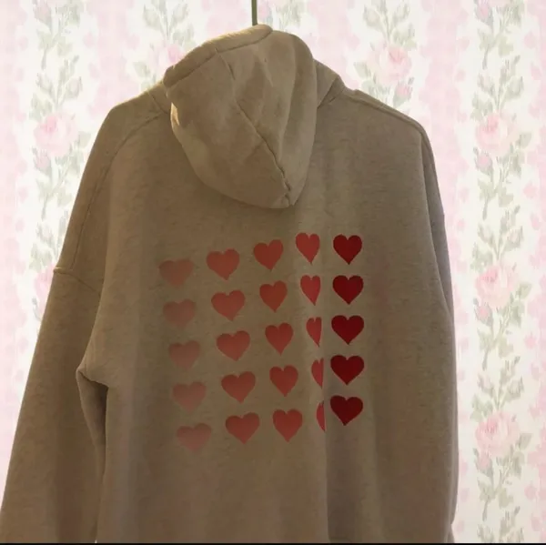 sun-kissed coconut heart hoodie - Image 3