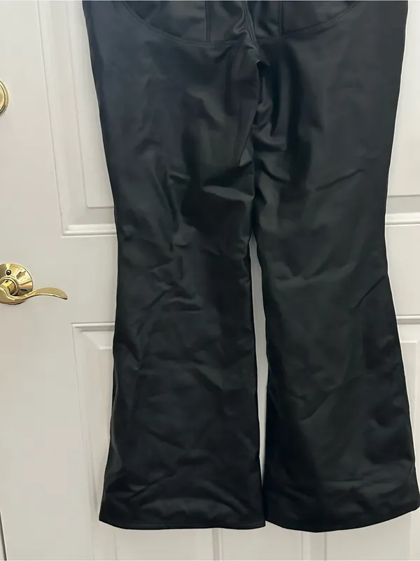Halara Size L Women's Black Faux Leather Flared Pants NWOT - Image 7