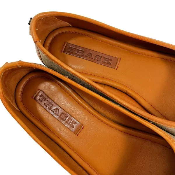 Trask Piper Gold Metallic Brush Off Natural Vachetta Leather Flats - Image 6