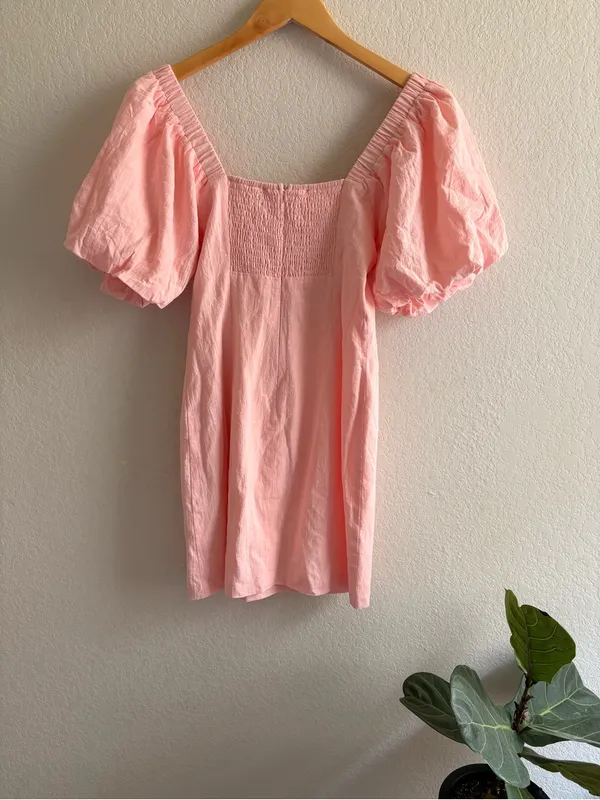 NEW SNDYS everyday Tuscany Dress Pink Puff Sleeve Mini Dress size small - Image 4