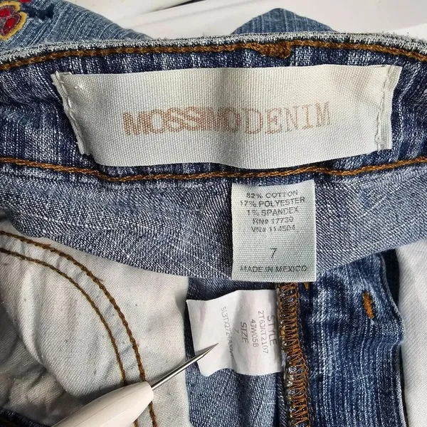 Mossimo Supply Co Denim Blue‎ Jean Flare Bottoms Floral Pants Junior Size 7 - Image 7