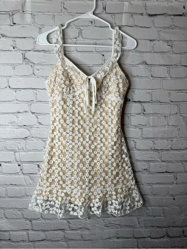 Lulus Charmaine white Floral Lace Mini Dress XS - Image 2