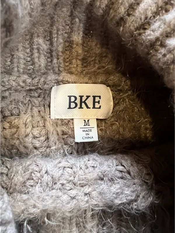 Sweater - Image 3
