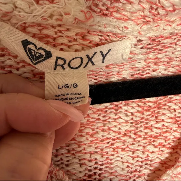 Roxy Women's Pink and Cream Hoodie Pullover Sweater Large - Image 5