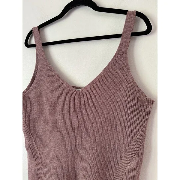Old Navy Purple Ribbed Knit V Neck Tank Top Women’s Size Large - Image 3