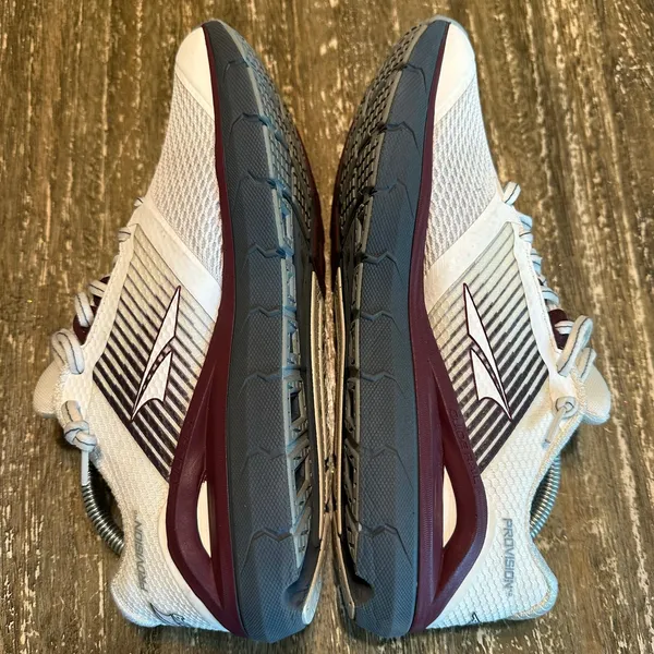 Altra Women's White Mesh Athletic Shoes with Maroon and Gray Accents - Image 9