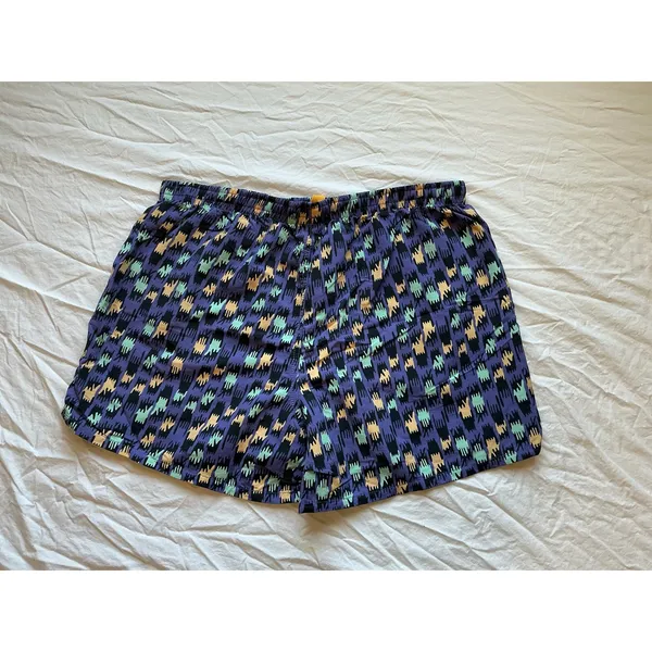 Patagonia Women's Baggies Shorts Large Purple/Black - Image 2