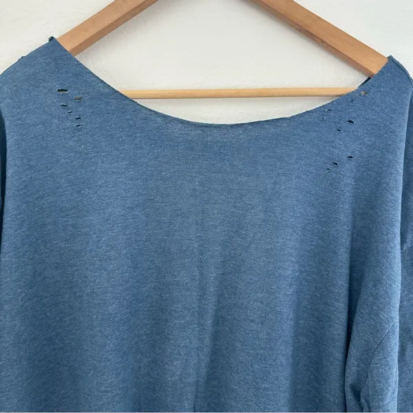 Vanguard University Distressed off the shoulder Tee Blue Size XXL - Image 5